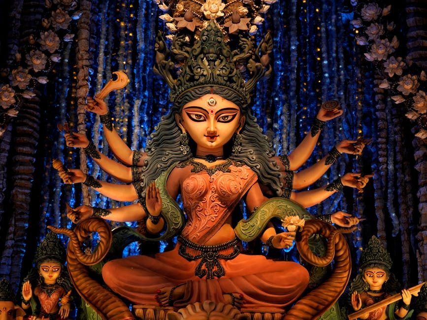 Celebrate Navaratri at SV Luxe Resort, Munnar – A Festival of Culture and Luxury Exquisite Durga idol depicting Bengali culture at Durga Puja festival in Kolkata, India.